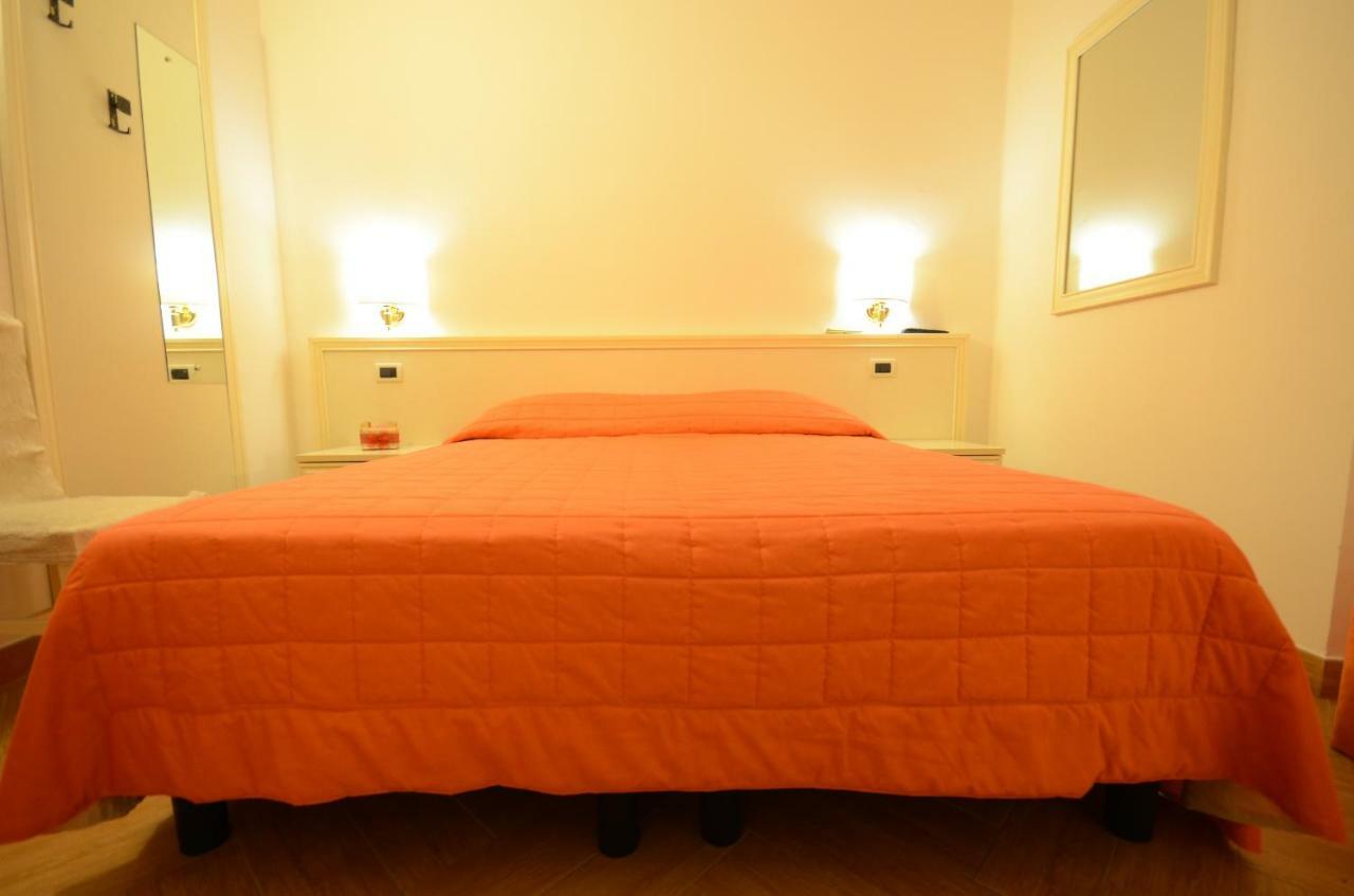 Il Piccolo Nido Bed & Breakfast Borgo Montenero Eksteriør bilde