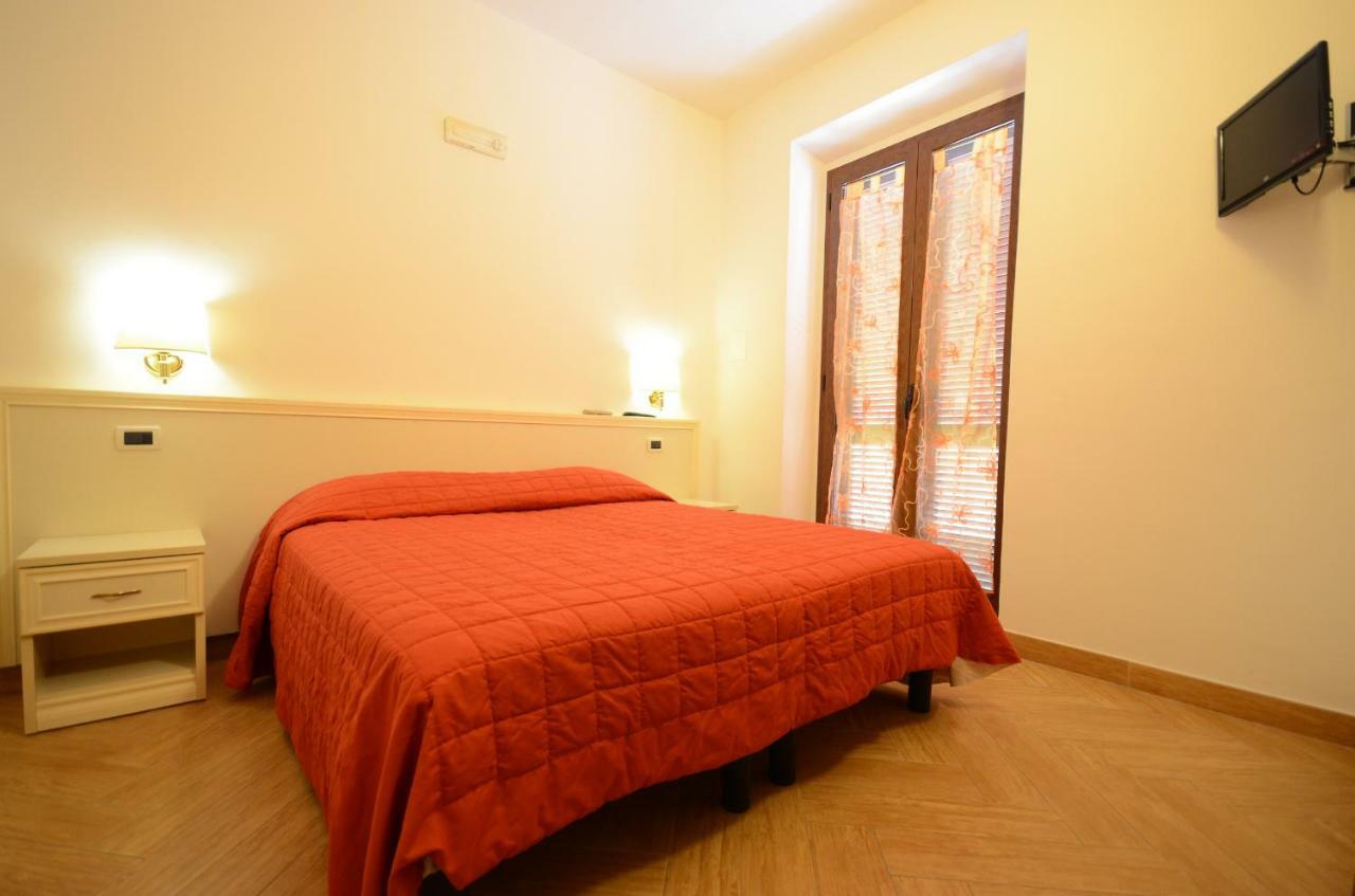 Il Piccolo Nido Bed & Breakfast Borgo Montenero Eksteriør bilde