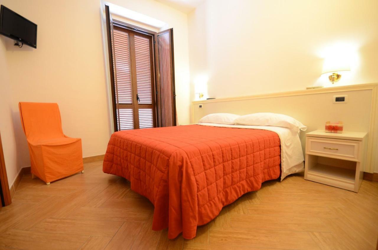Il Piccolo Nido Bed & Breakfast Borgo Montenero Eksteriør bilde