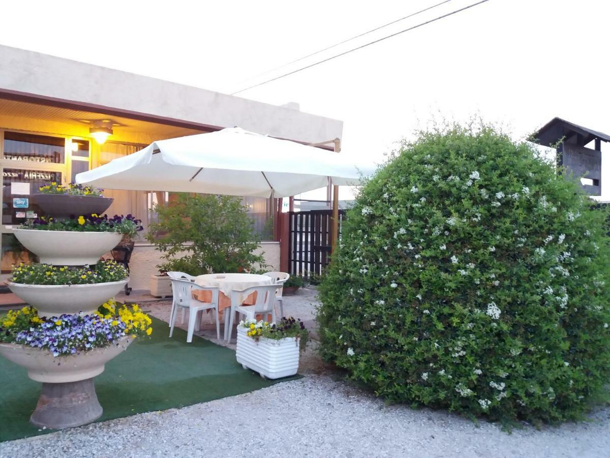 Il Piccolo Nido Bed & Breakfast Borgo Montenero Eksteriør bilde