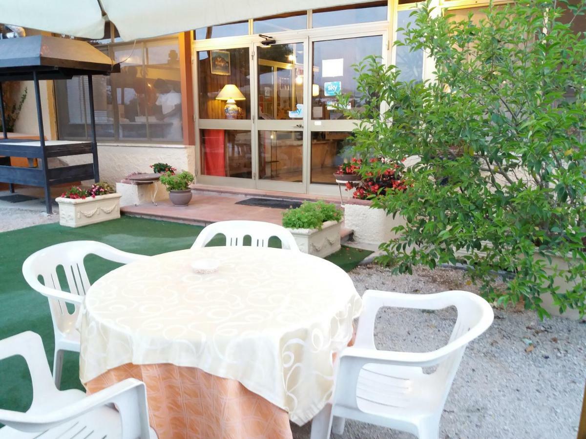 Il Piccolo Nido Bed & Breakfast Borgo Montenero Eksteriør bilde